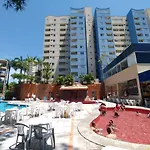Golden Dolphin Grand Hotel 758 - 2 Quartos - 6 Pessoas E 1 Crianca Ate 5 Anos - Caldas Novas - Go